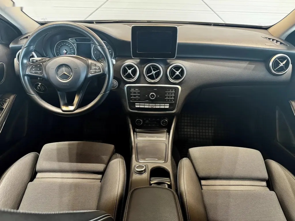 Mercedes-Benz Třídy A, 160 d - 6