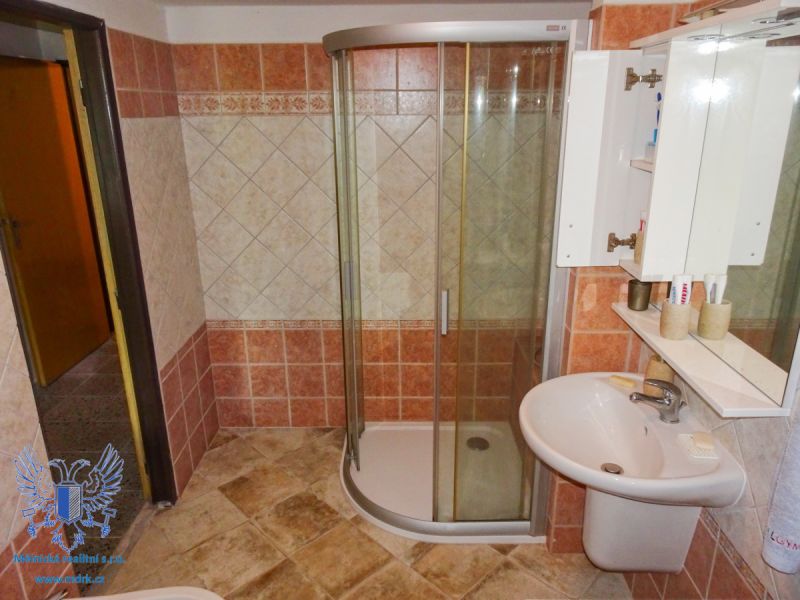 Prodej rodinného domu Vlčeves - 6