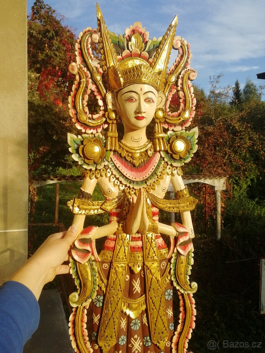 Balijska dřevěna chrámova tanečnice - 6