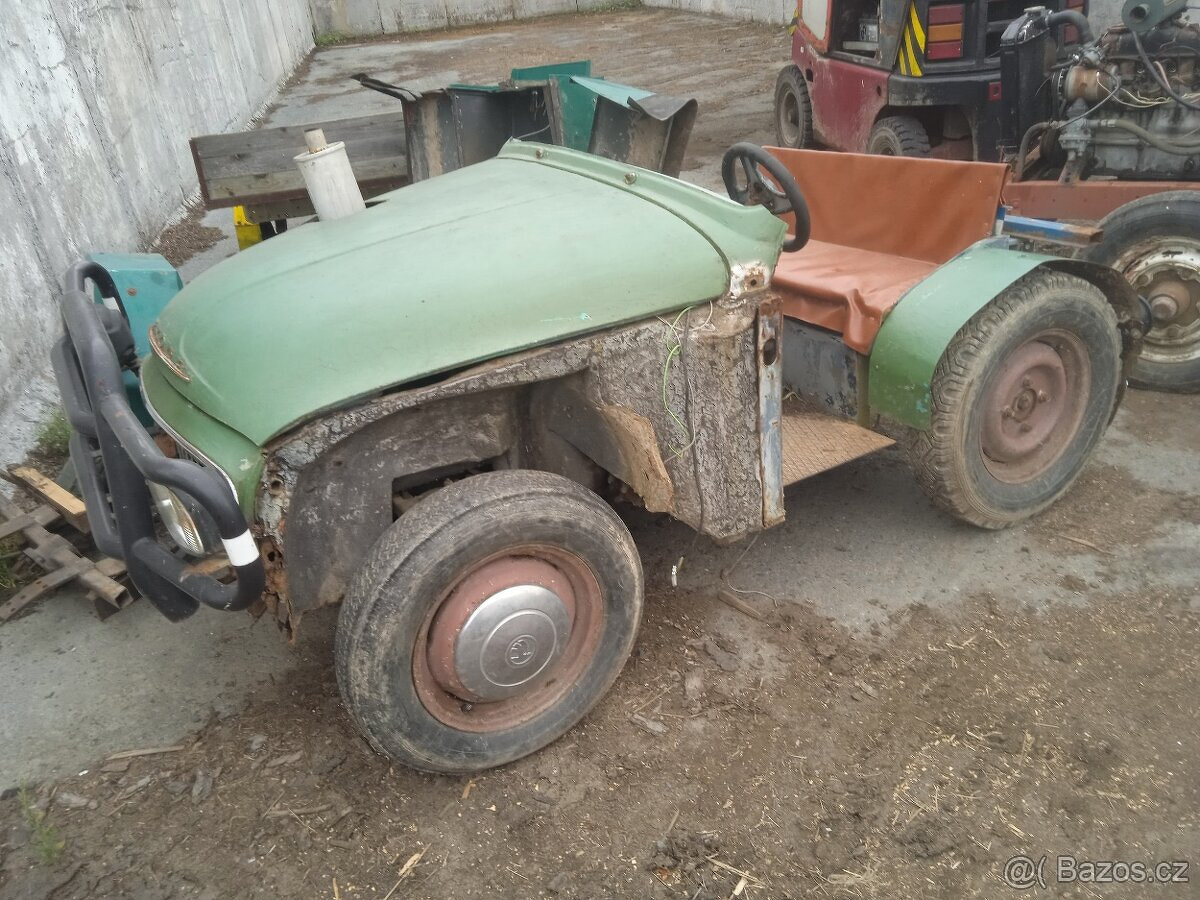 KOUPÍM TRAKTUREK , I VRAK - 6
