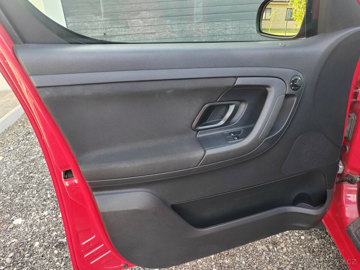 Škoda Roomster 1.6 tdi - 6