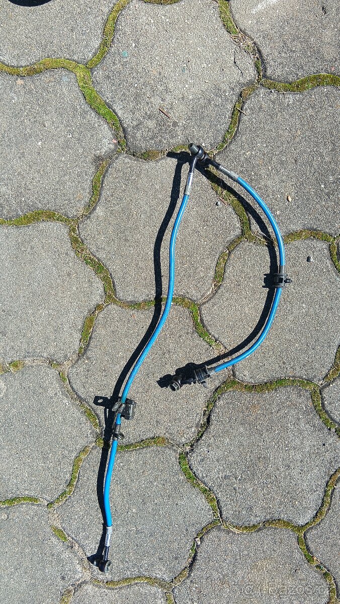 Suzuki GSX-R 750 k1 díly - 6