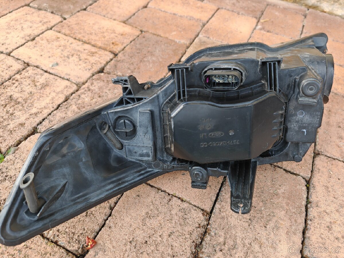 Přední pravý světlomet Ford Mondeo mk4 - 6