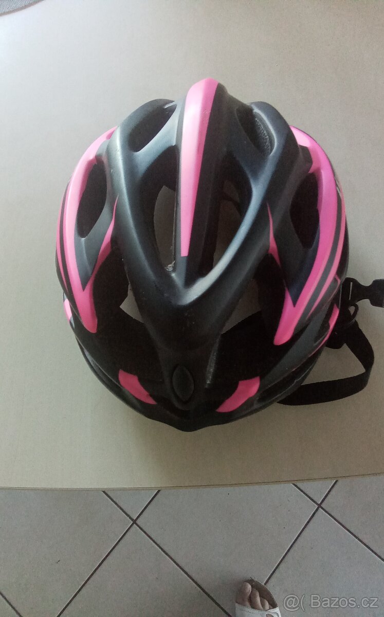 DÍVČÍ PŘILBA NA KOLO PRO -T PLUS - 6