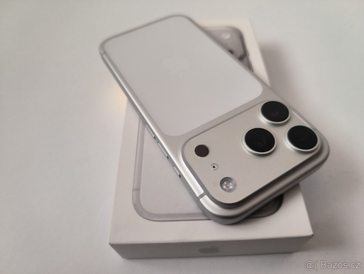 apple iphone 17 PRO 256gb Silver / Batéria 100% - 6