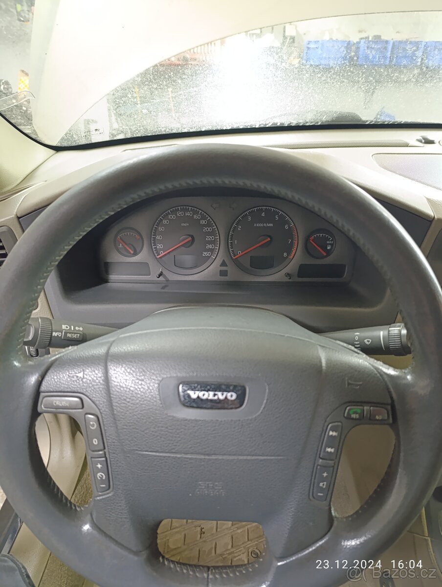 Volvo XC70 díly - 6