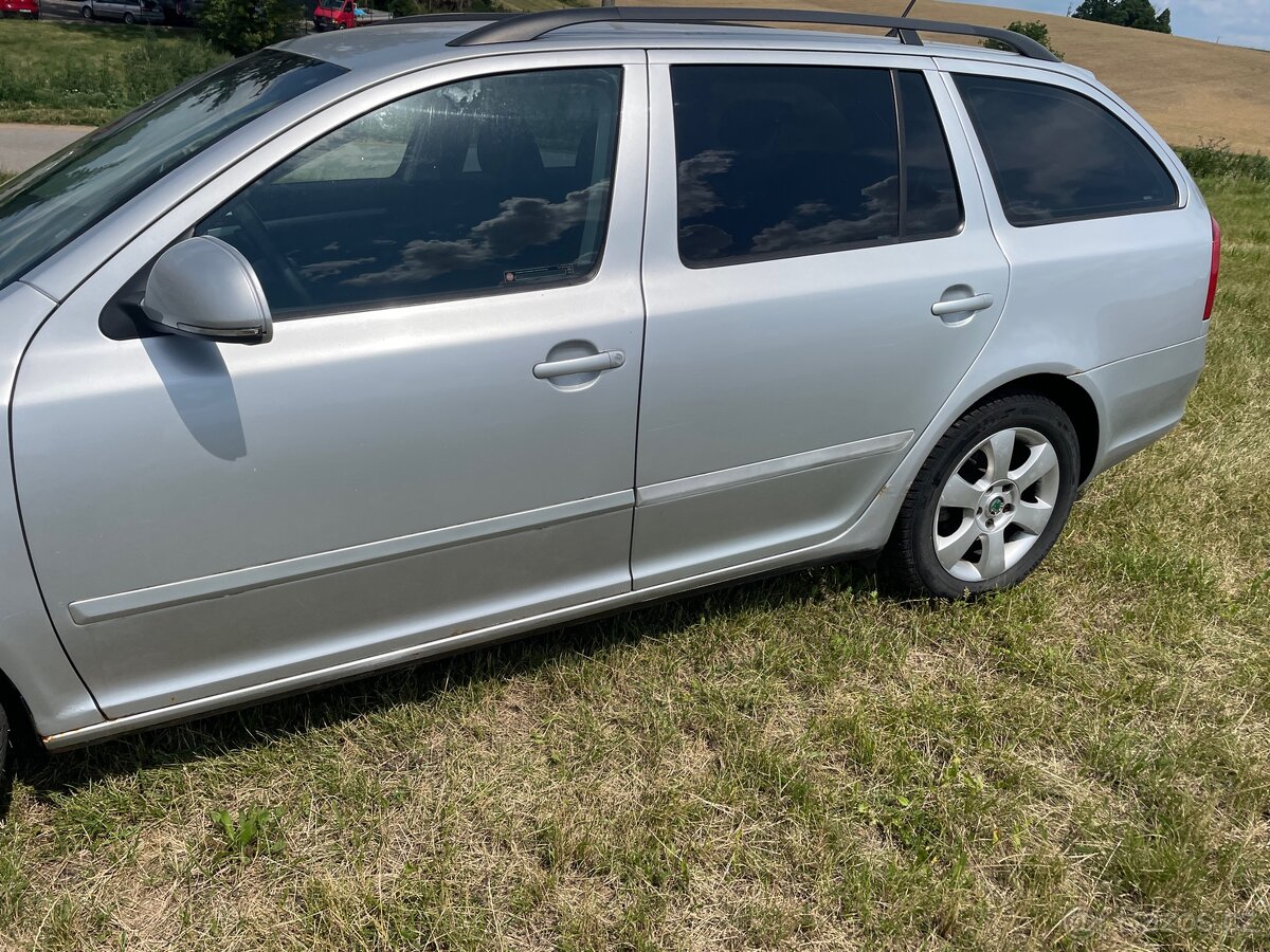 Rozprodám ND Octavii 2 1.6TDI - 6