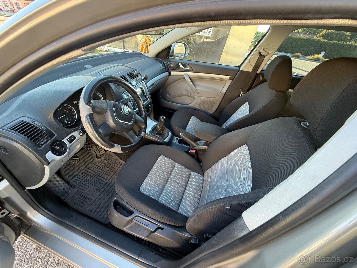 Škoda Octavia 1,6 TDi 77 kw - 6