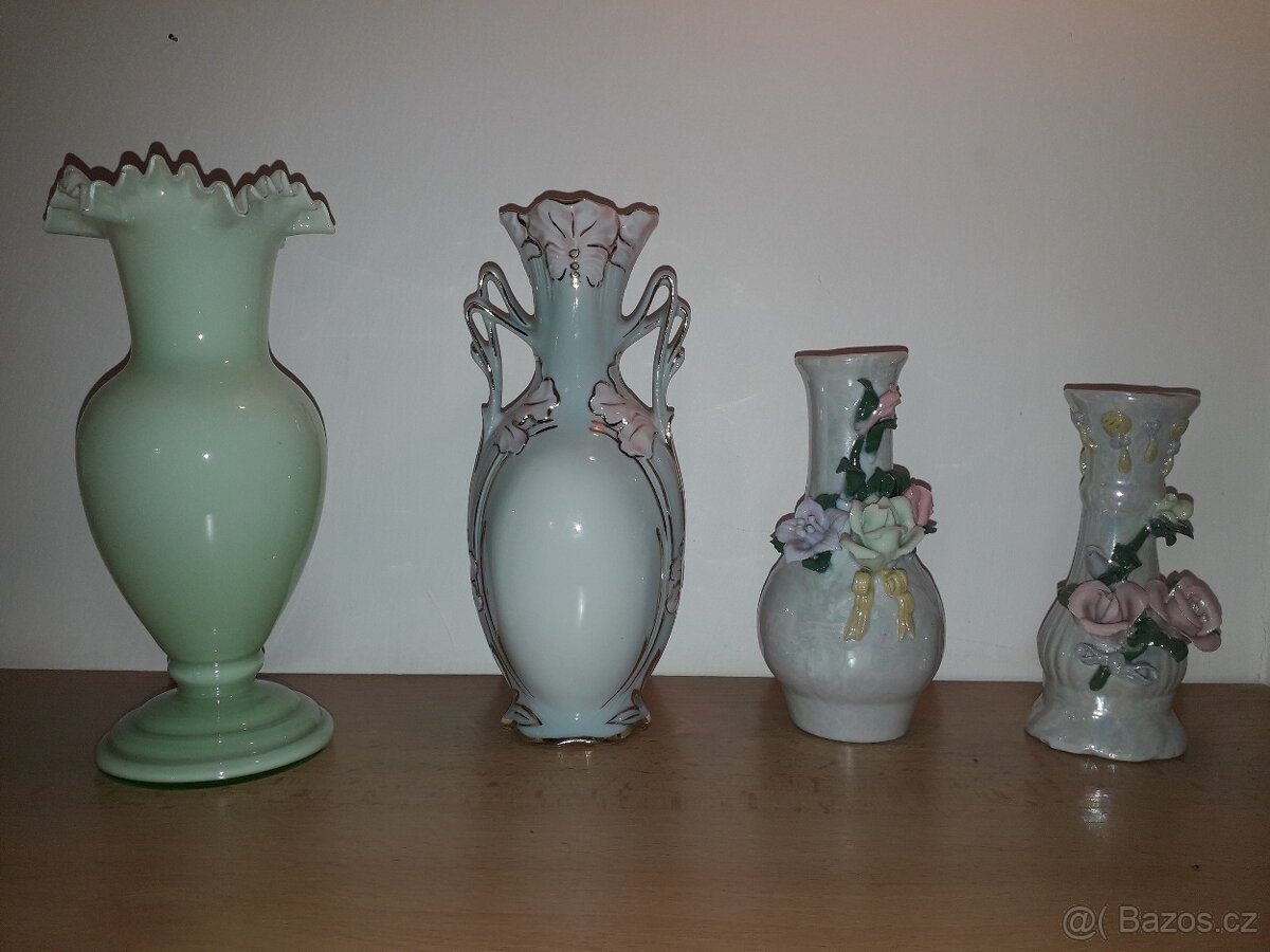 Prodám různé porcelánové a skleněné cukřenky, dózy, hrnky. - 6