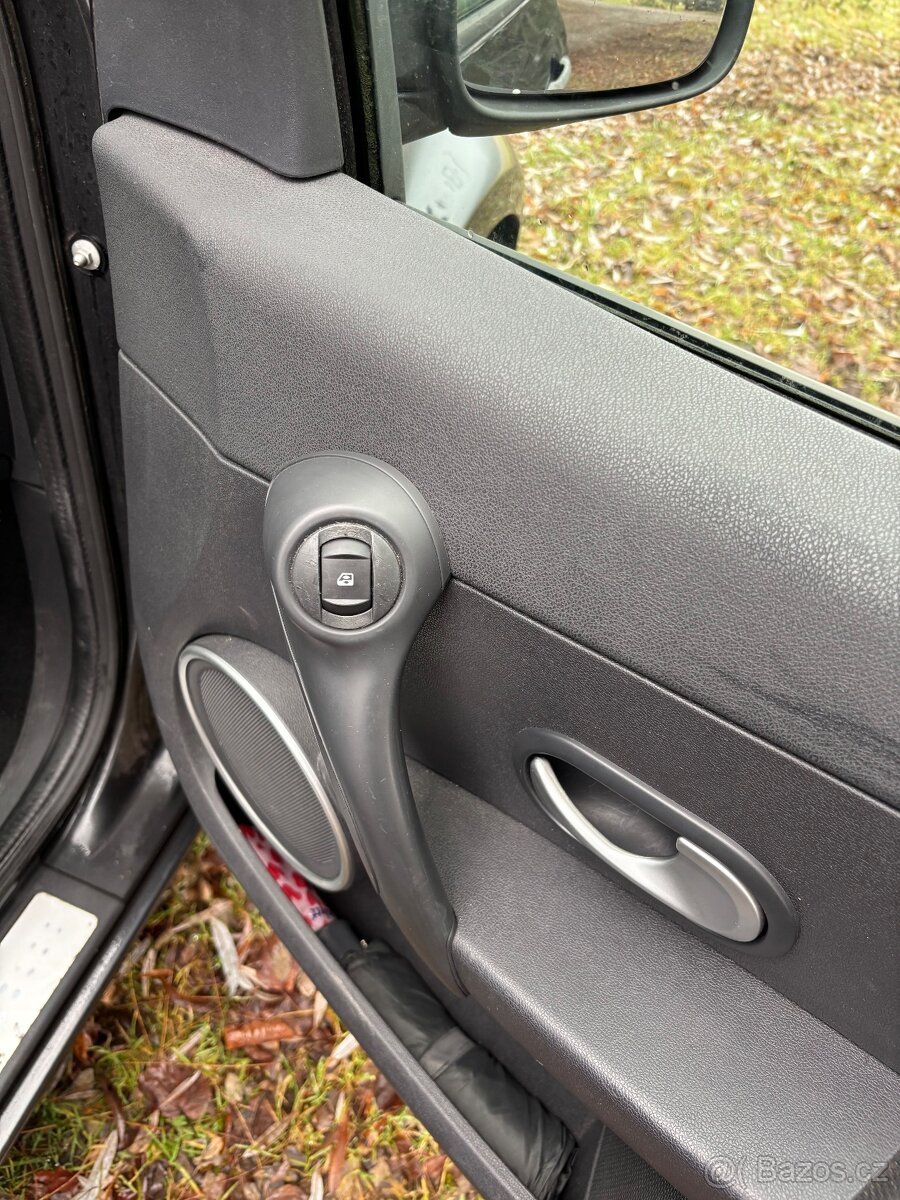 Renault clio 3 combi - 6