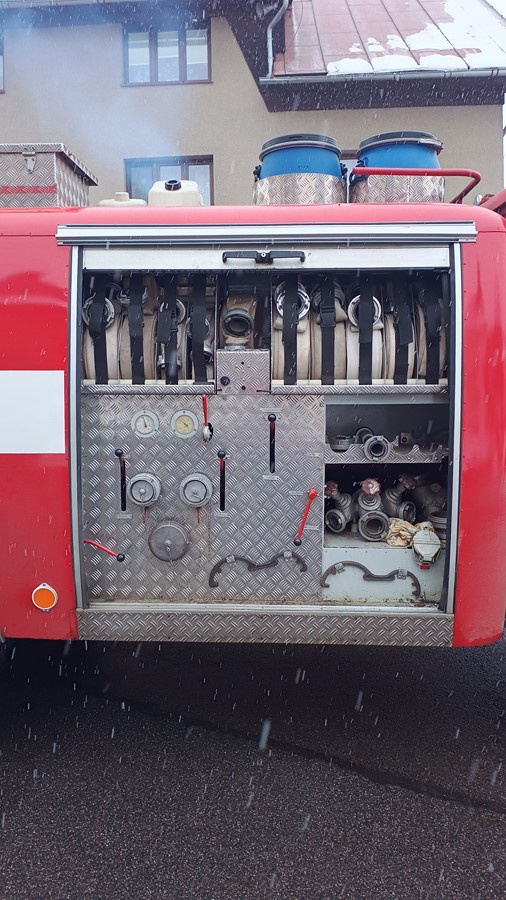 Hasičská cisterna Tatra 148 CAS 32 - 6