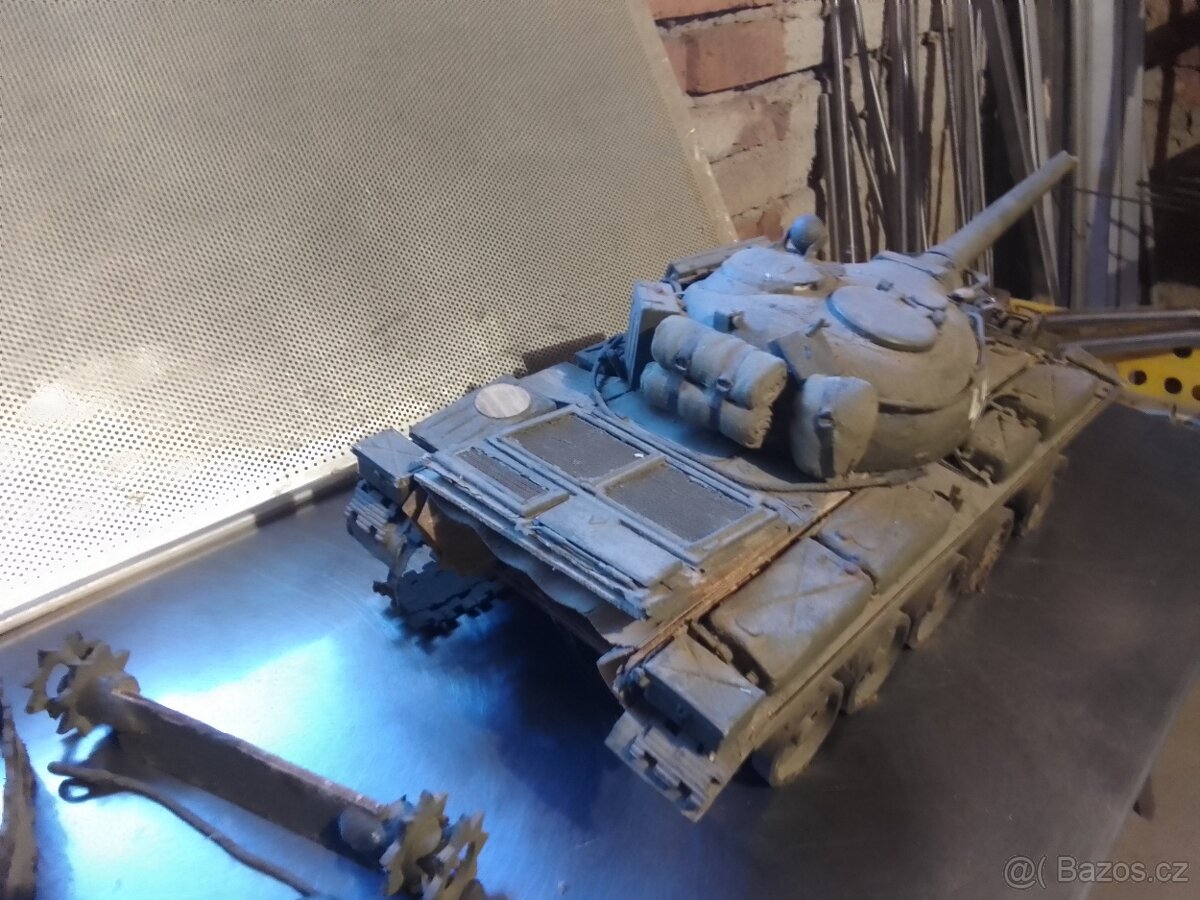 Model tanku T -55 - 6