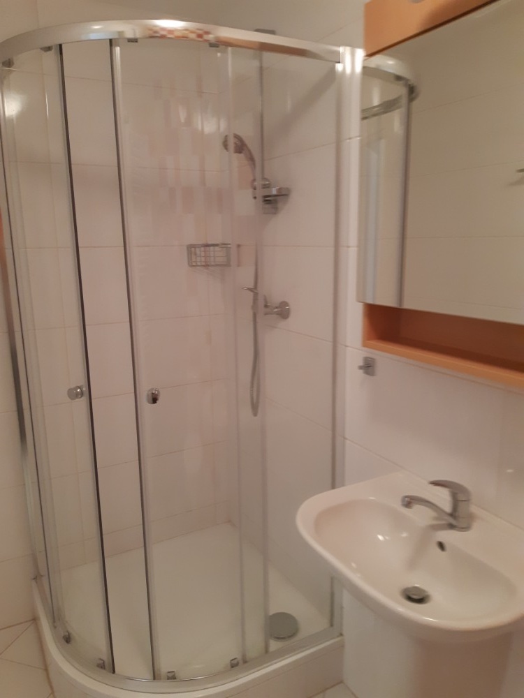 Byt 1+kk, Hronov, 25 m2 - 6