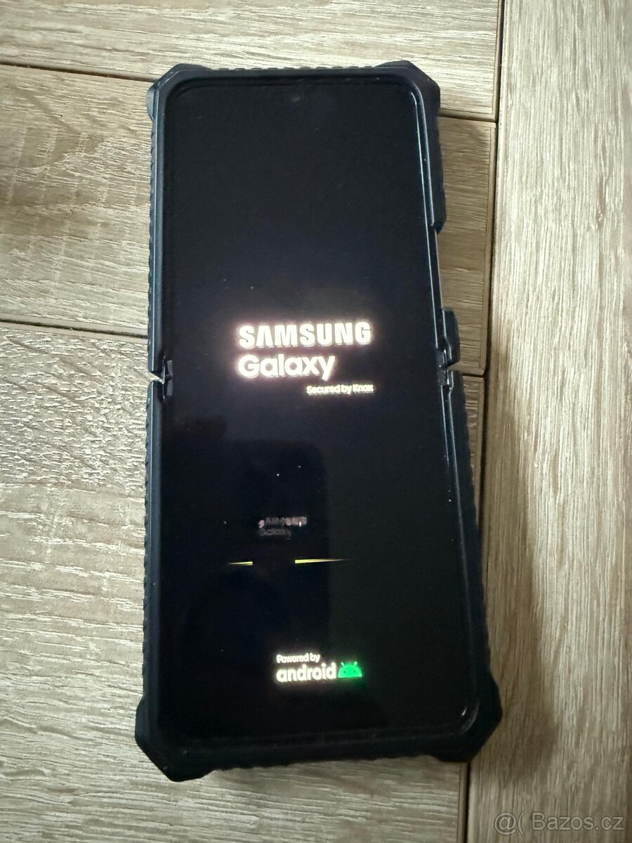 SAMSUNG GALAXY Z FLIP 4 - 6