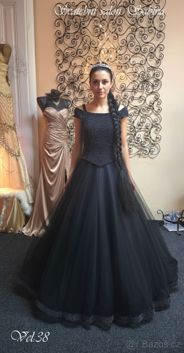 VÝPRODEJ PLESOVÝCH ŠATŮ - 6