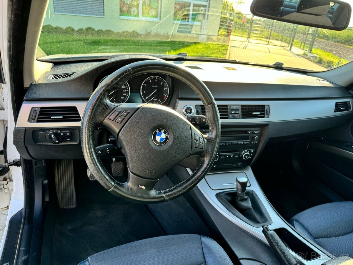BMW 320I E90 - 6