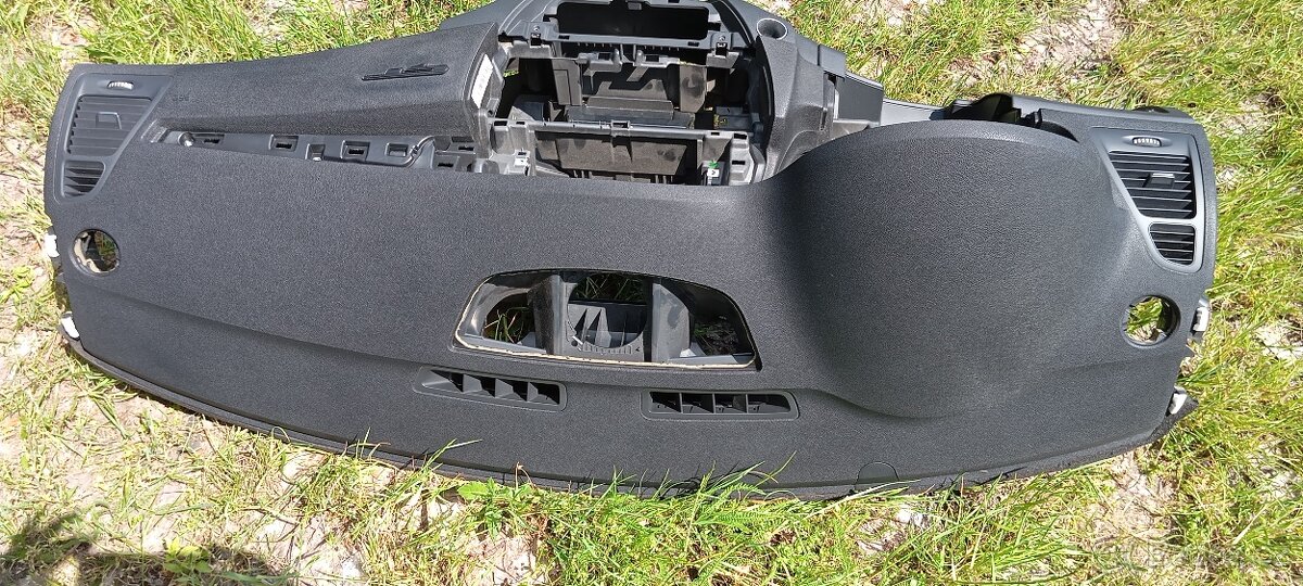 Renault Laguna 3 palubní deska a další díly - 6