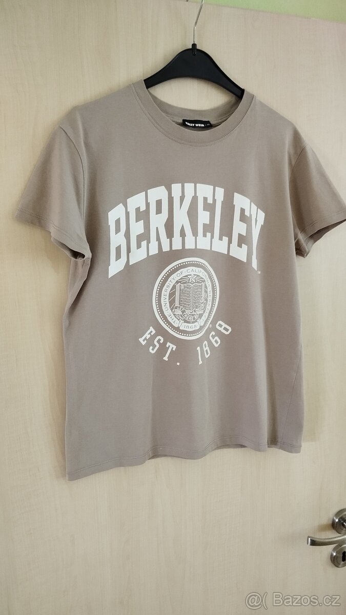 TRIČKA - BEZVADNÝ STAV - kus za 30 Kč - 6