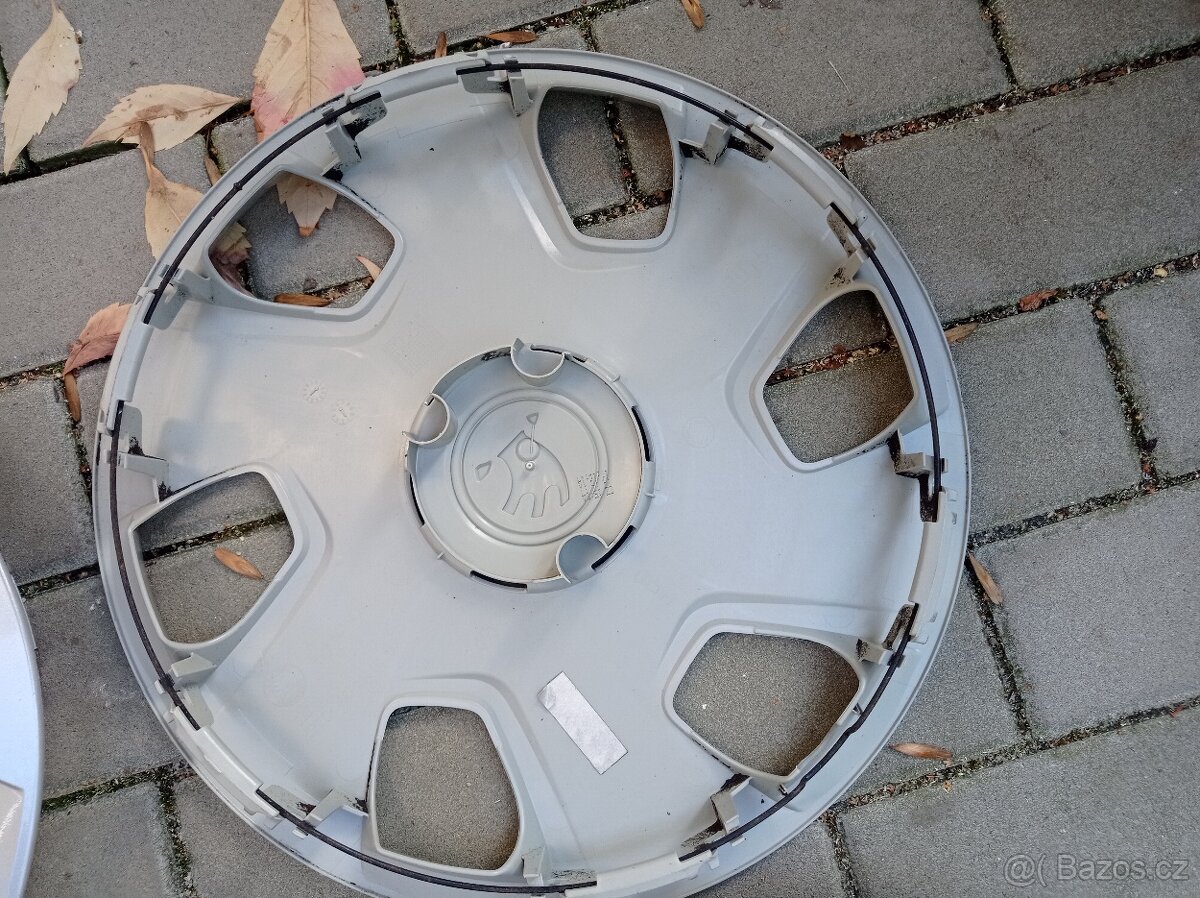 Poklice 15" škoda origo.1. - 6