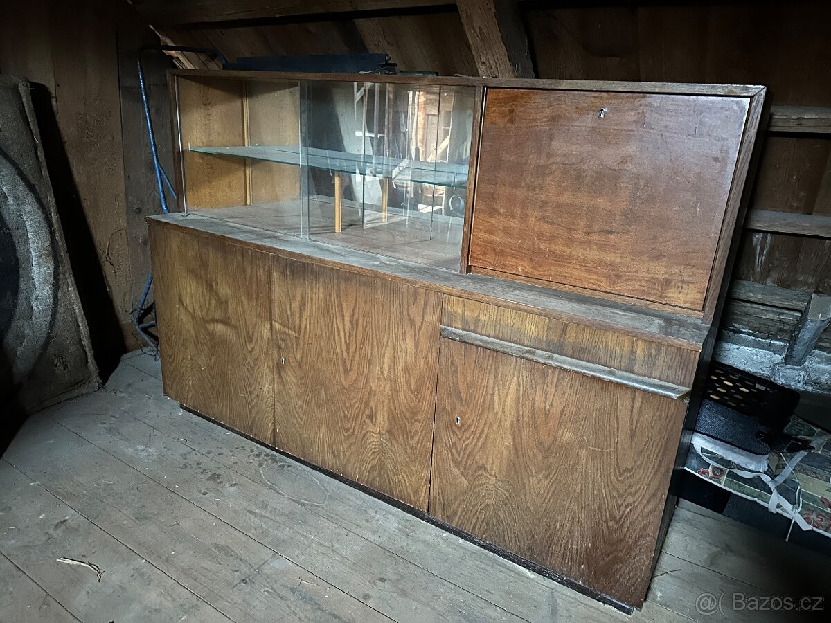 Starožitný nábytek - 6