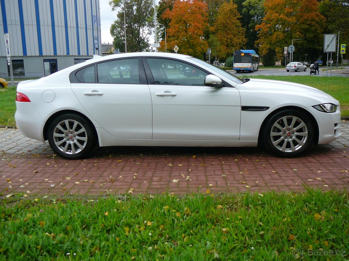 Jaguar XE 2.0D 132kW - 6