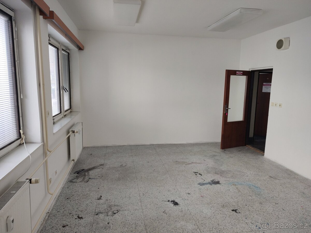 Pronájem, Kanceláře, 26,5m² - Skuteč - Husova ul. - 6