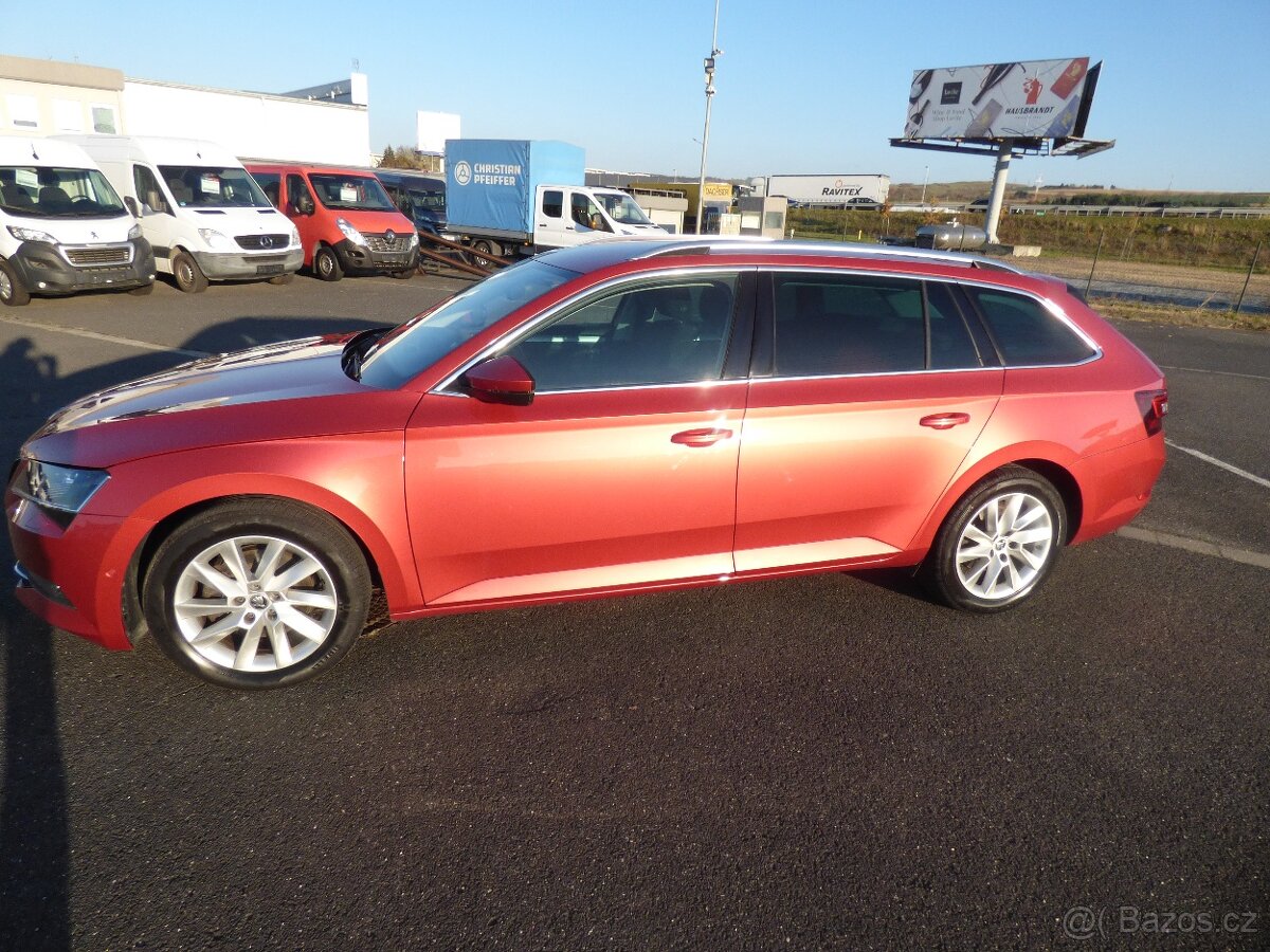 Škoda Superb 2,0 TDI DSG,Bi-Xenon,model 2018 kombi Style - 6
