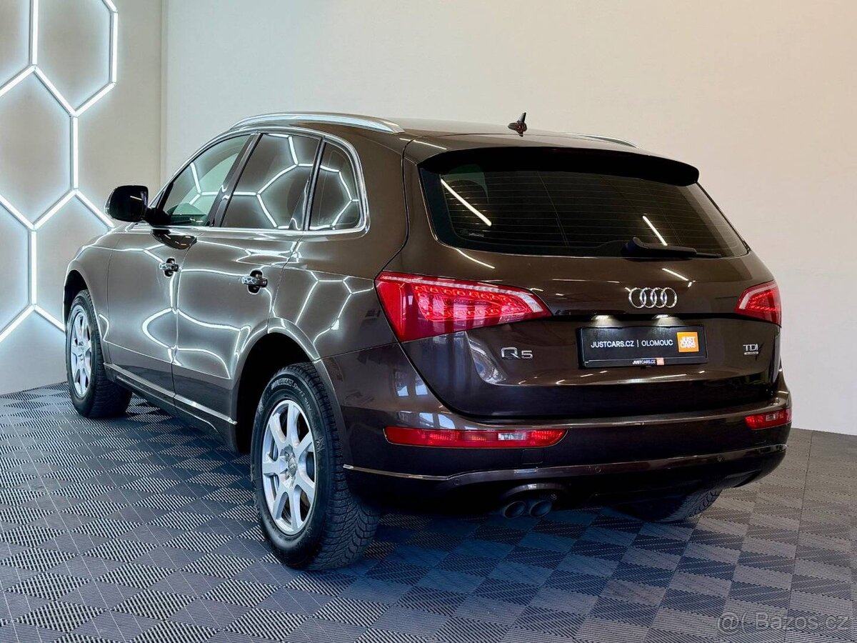 Audi Q5, 2.0TDI 141kW 4x4/SERV.KN./TZ - 6
