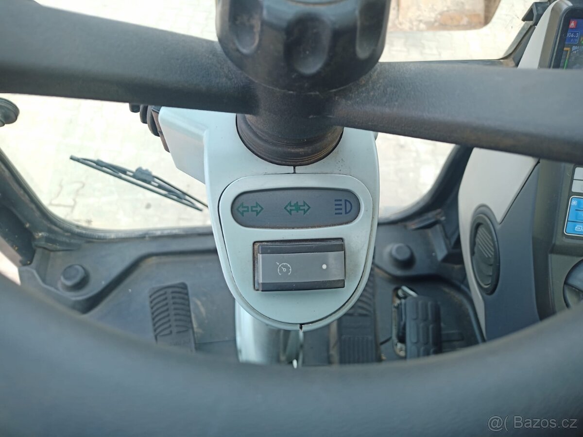 Kolový otočný bagr Komatsu PW 160-10 - 6