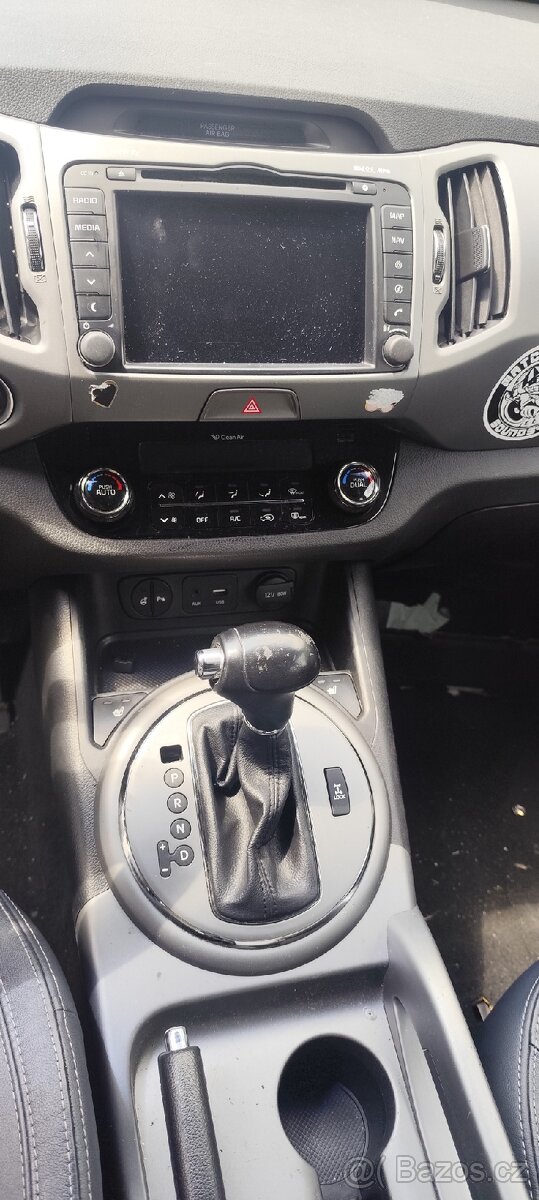 Kia Sportage,4wd 2.0 crdi ,číst celé - 6
