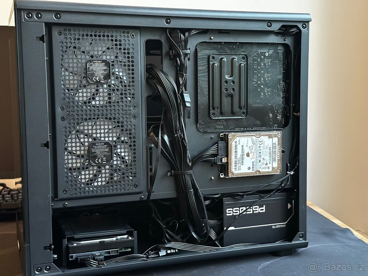 PRODAVAM SVŮJ HERNÍ POČÍTAČ PC - 6