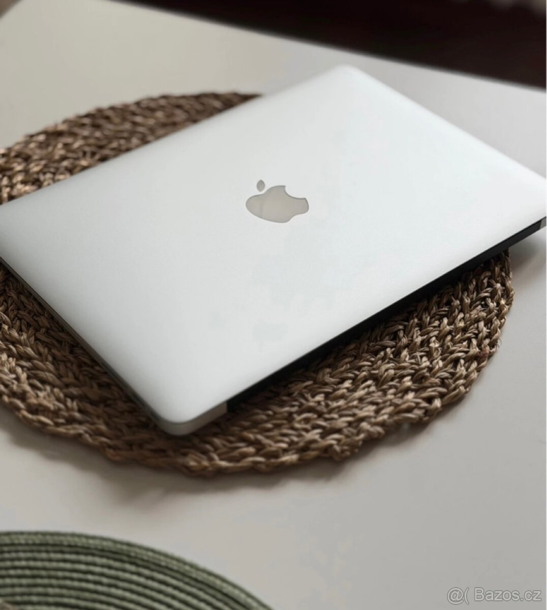 MacBook Air 2017 - TOP stav - 6