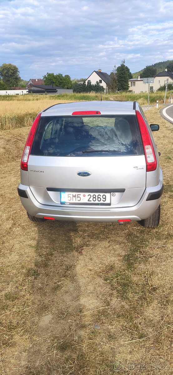 Prodám Ford Fusion 1.4l benzín 59kW. - 6