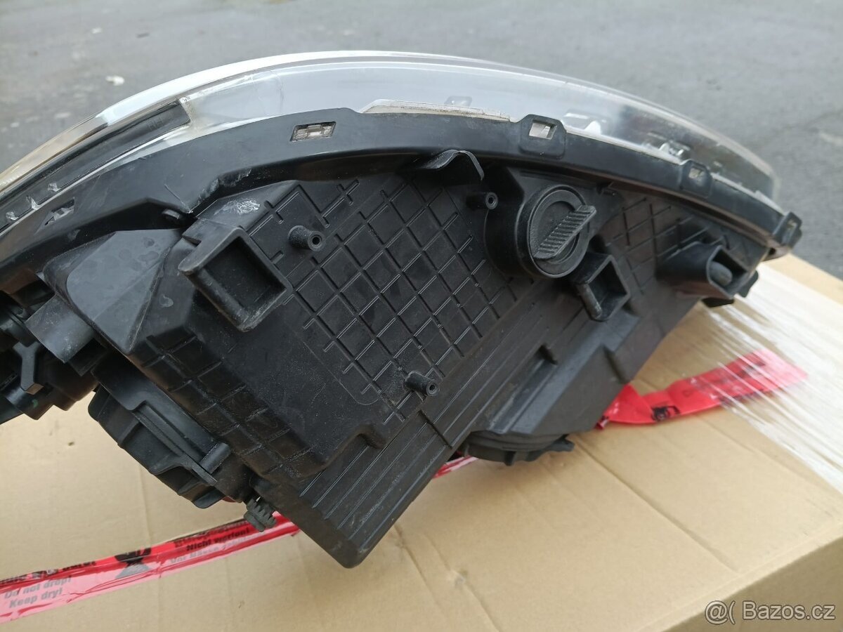Pravé přední světlo KIA CEED 2 II. B22R - 6