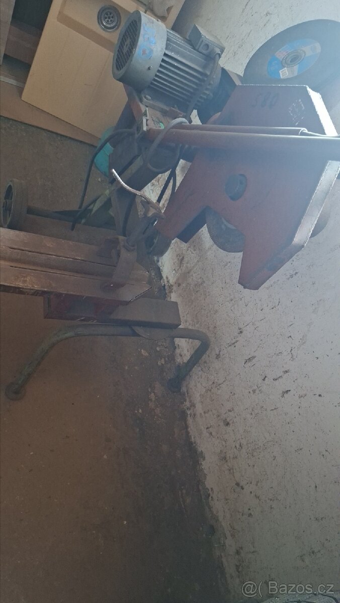 Pila 3500 KČ - 6