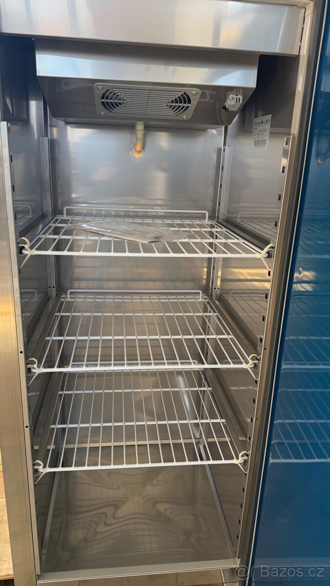 Nerezová chladnička Tefcold RK505 - 6