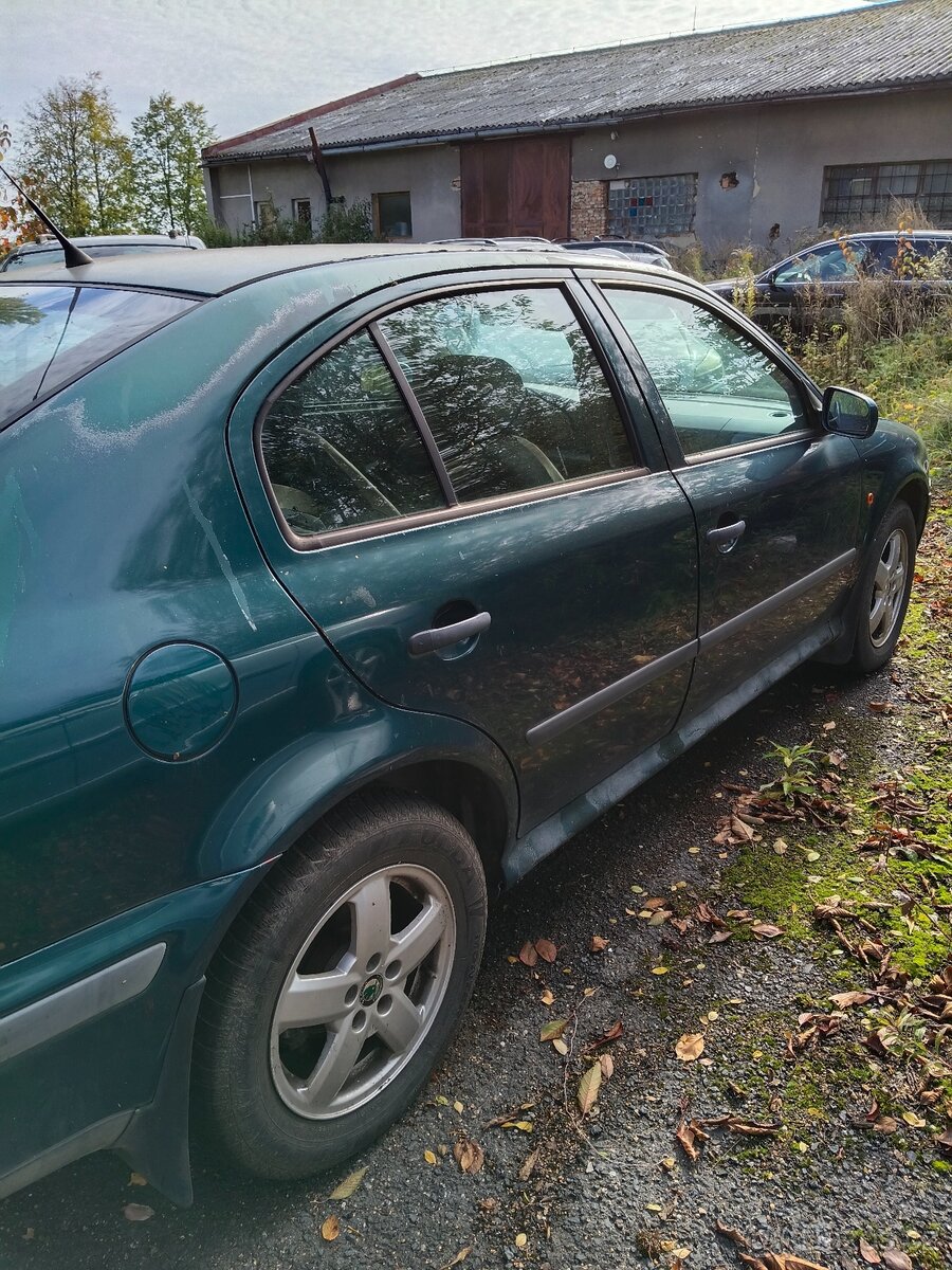 Octavia 1 1.8 92kw - 6