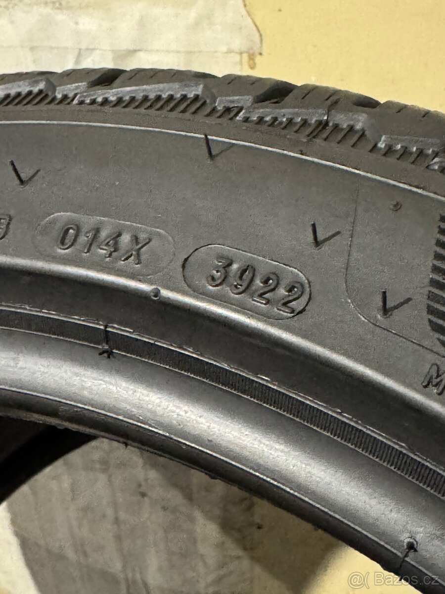 Zimní pneu 295/35/21 Michelin Pilot Alpin 5 SUV - 6