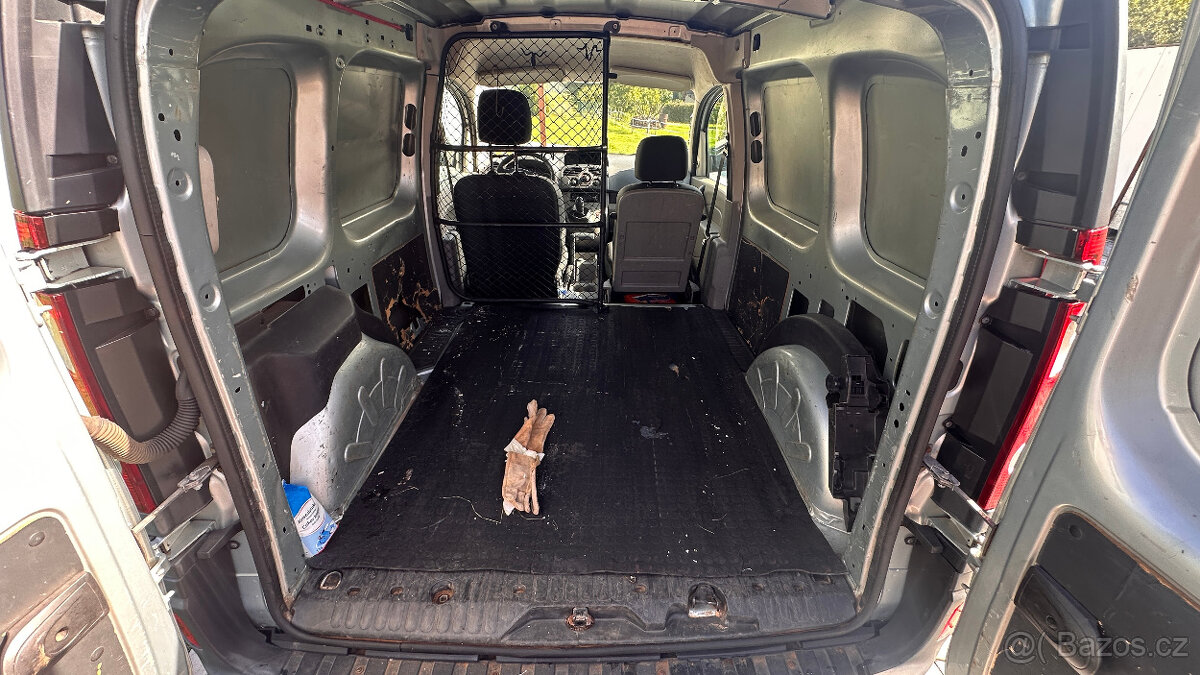 RENAULT KANGOO 1,5 DCI Express VAN - 6