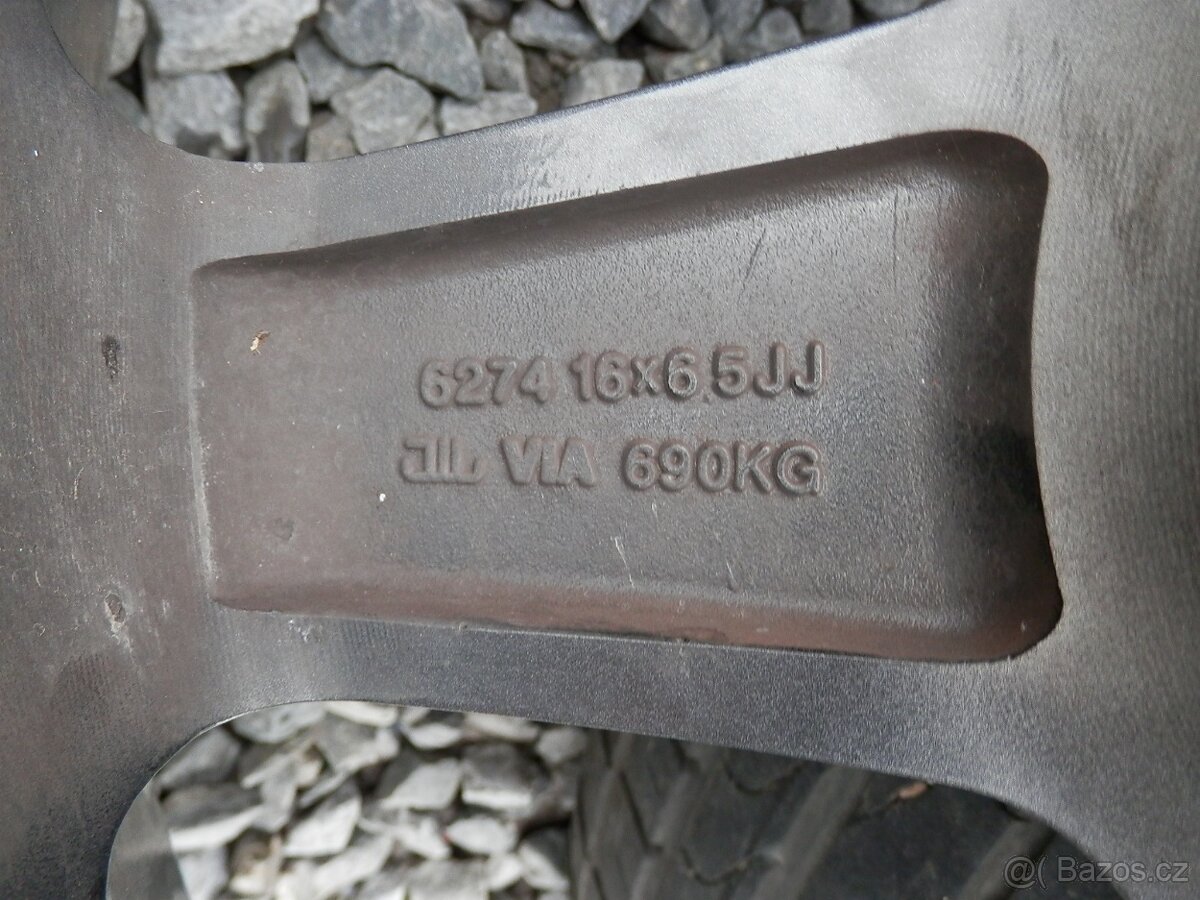 ALU kola 16" včetně letní pneu na GOLF, EOS, atd. - 6
