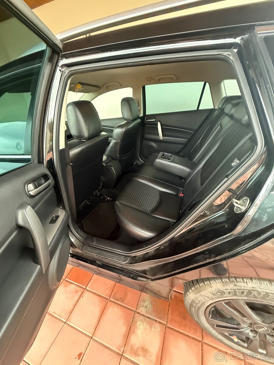 Mazda 6, combi 2,5 benzín - 125kw r. v. 2008 - 6
