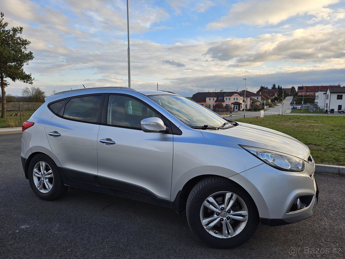 Hyundai IX35 2.0 tdi 4x4 - 6