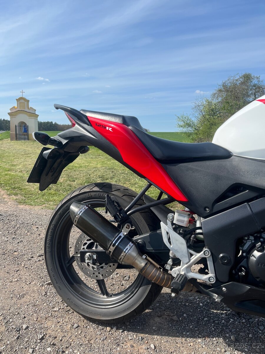 Honda CBR 125R - 6