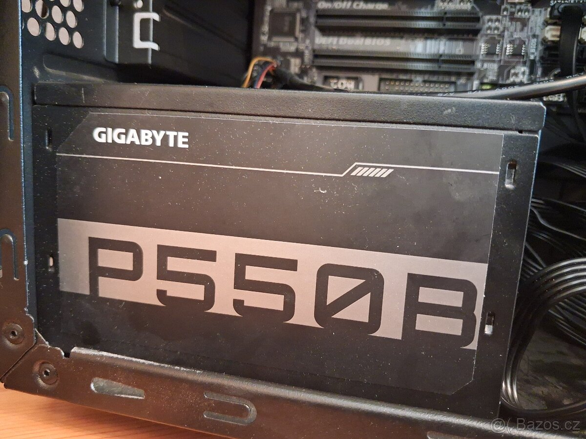 Starší herní počítač GIGABYTE/Intel i5/STRIX GTX 960 OC - 6