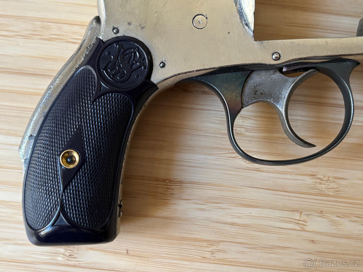 Smith&Wesson DA 38 Safety Hammerless, 1. model - 6