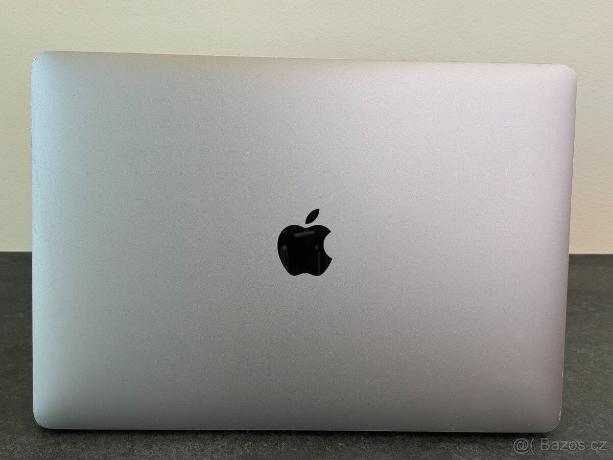 MacBook Pro 13'' 2017 / i5 / 8GB / 512GB SSD - DPH - 6