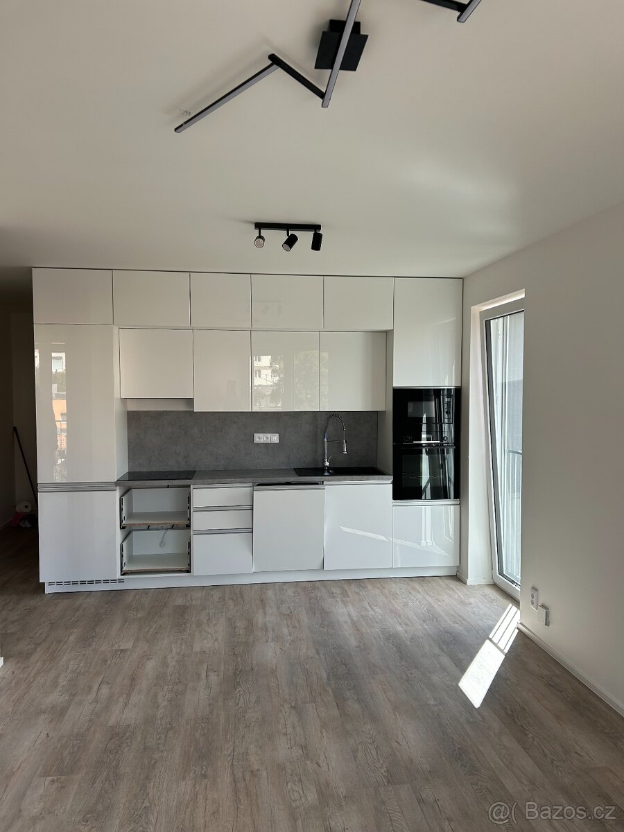 Pronájem bytu 2+kk 49 m² - 6