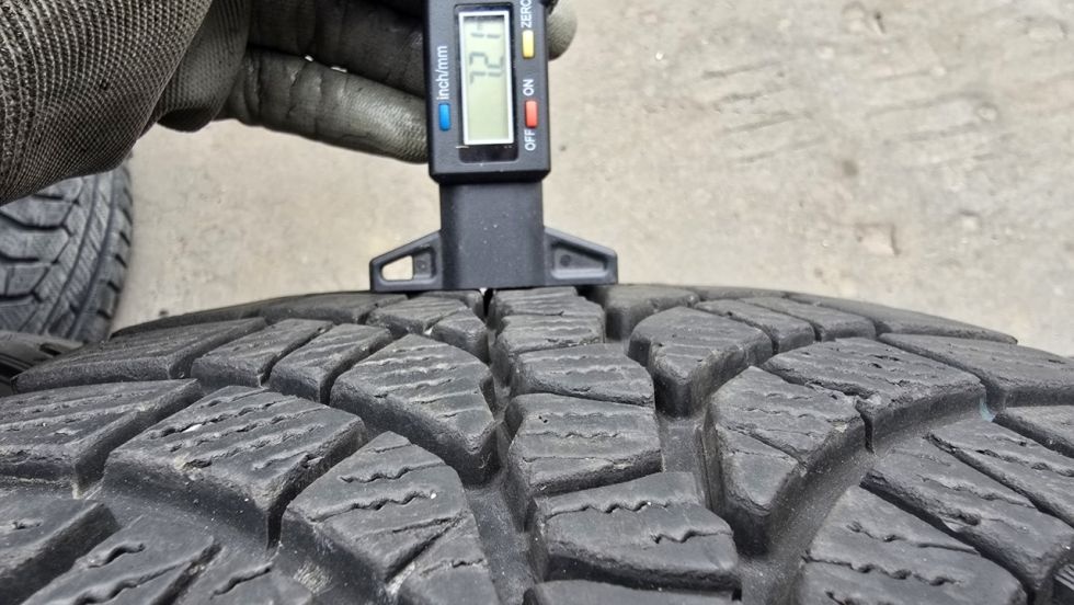 Zimní pneu 235/45/18 Kumho - 6