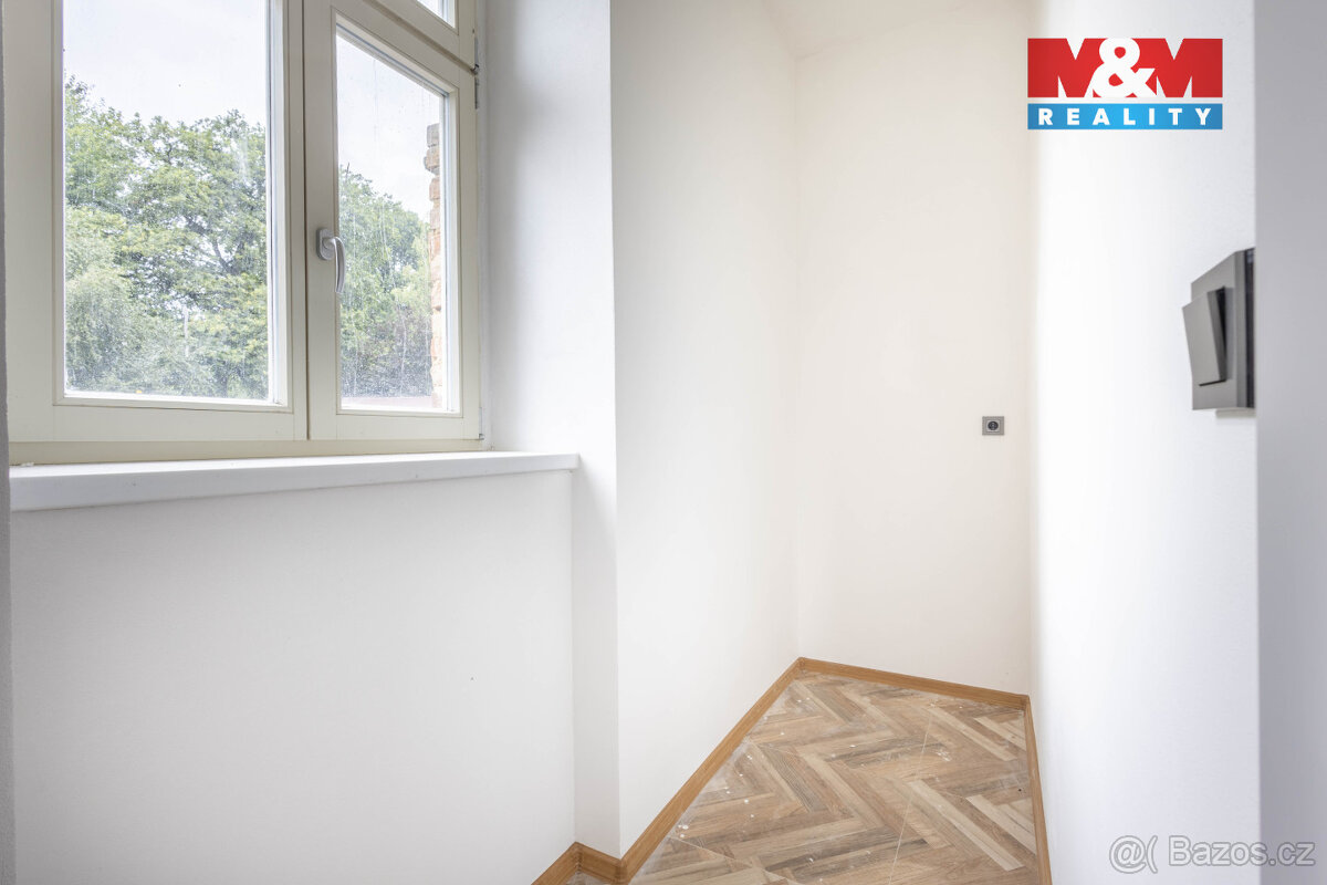 Pronájem bytu 4+1 v Zákupech, ul. Borská - 6