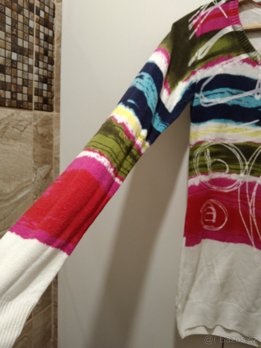 Desiguál dámský bavlněný svetr.Velikost M. - 6